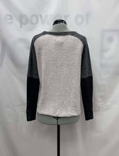 Load image into Gallery viewer, Women&#39;s Danier Long Sleeve Sweater, Extra Small
