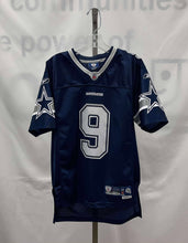 Load image into Gallery viewer, Children&#39;s Reebok Short Sleeve Dallas Cowboys Jersey, 10/12
