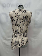 Load image into Gallery viewer, Women's Zara Sleeveless Top, Medium

