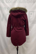 Load image into Gallery viewer, Women&#39;s Gap Coat, Large
