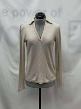 Load image into Gallery viewer, Women&#39;s Banana Republic Long Sleeve Top, Extra Small

