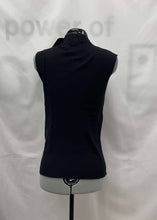 Load image into Gallery viewer, Women&#39;s Frank Lyman Sleeveless Top, Medium
