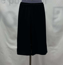 Load image into Gallery viewer, Women&#39;s Babaton Shorts, Extra Small
