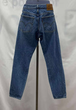 Load image into Gallery viewer, Women&#39;s Levi&#39;s Jeans, 0
