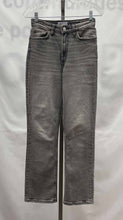 Load image into Gallery viewer, Women's Zara Jeans, 2
