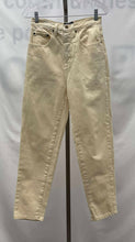 Load image into Gallery viewer, Women's Hechter Jeans, 6
