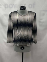 Load image into Gallery viewer, Women's Gilani Light Jacket, 10
