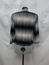 Load image into Gallery viewer, Women's Gilani Light Jacket, 10
