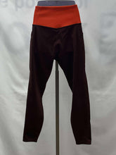 Load image into Gallery viewer, Women's Athleta Leggings, Medium
