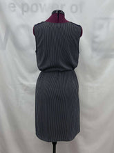 Load image into Gallery viewer, Women's RW&amp;CO Dress, Large

