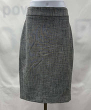 Load image into Gallery viewer, Women's RW&amp;CO Skirt, 2

