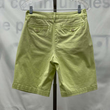Load image into Gallery viewer, Women's Tommy Bahama Shorts, 6
