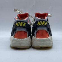 Load image into Gallery viewer, Youth's Nike Shoes, 7Y
