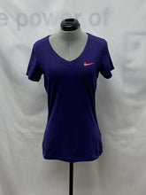 Load image into Gallery viewer, Women's Nike Short Sleeve Top, Medium
