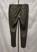 Load image into Gallery viewer, Men's Greg Norman Pants, 34
