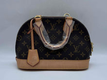 Load image into Gallery viewer, Women's Louis Vuitton Small Purse
