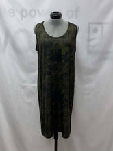 Load image into Gallery viewer, Women's Halston Dress, Medium
