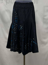 Load image into Gallery viewer, Women's Hugo Boss Skirt, 8
