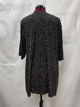 Load image into Gallery viewer, Women's Penningtons Short Sleeve Top, 3X

