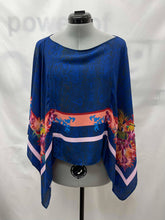 Load image into Gallery viewer, Women's BCBG Short Sleeve Top, Extra Small
