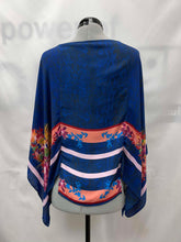 Load image into Gallery viewer, Women's BCBG Short Sleeve Top, Extra Small
