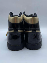 Load image into Gallery viewer, Men's Nike Air Jordan Sneakers, 9.5
