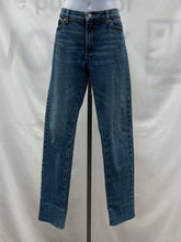 Load image into Gallery viewer, Women's Banana Republic Jeans, 2
