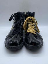 Load image into Gallery viewer, Men's Nike Air Jordan Sneakers, 9.5
