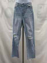 Load image into Gallery viewer, Women's Zara Jeans, 6
