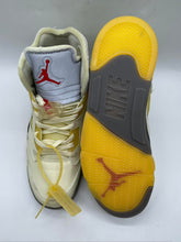 Load image into Gallery viewer, Men's Nike Air Jordan Sneakers, 11
