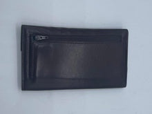 Load image into Gallery viewer, Women's Tilley Wallet
