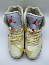 Load image into Gallery viewer, Men's Nike Air Jordan Sneakers, 11
