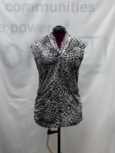 Load image into Gallery viewer, Women's Anne Klein Sleeveless Top, Extra Large
