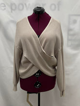 Load image into Gallery viewer, Women's Dynamite Long Sleeve Top, Extra Large
