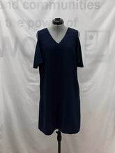 Load image into Gallery viewer, Women's RW&amp;CO Dress, Medium
