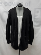 Load image into Gallery viewer, Women's Banana Republic Long Sleeve Cardigan, Medium
