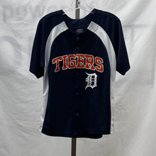 Load image into Gallery viewer, Children's Team Athletics NBA Detroit Tigers Jersey, Small(8y)

