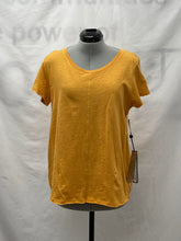 Load image into Gallery viewer, Women's Charlie B Short Sleeve Top, Medium
