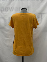 Load image into Gallery viewer, Women's Charlie B Short Sleeve Top, Medium
