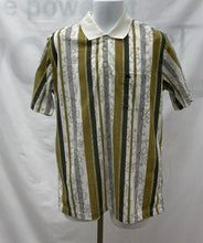 Load image into Gallery viewer, Men's Burberry Short Sleeve Shirt, Large
