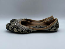 Load image into Gallery viewer, Women's Beaded Slippers, 7
