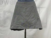 Load image into Gallery viewer, Women's Zara Skort, Medium
