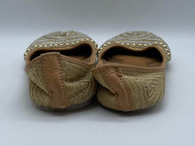 Load image into Gallery viewer, Women's Beaded Slippers, 7
