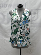 Load image into Gallery viewer, Women's Banana Republic Sleeveless Top, Small
