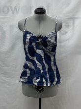 Load image into Gallery viewer, Women's Banana Republic Sleeveless Top, 4
