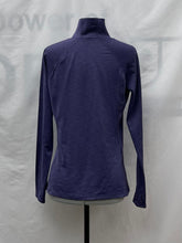 Load image into Gallery viewer, Women's Under Armour Long Sleeve Top, Medium
