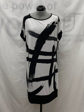 Load image into Gallery viewer, Women's Sympli dress, 6
