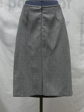 Load image into Gallery viewer, Women's 'Le Suit' Two Piece Suit, 6
