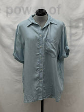 Load image into Gallery viewer, Women's Aerie Short Sleeve Shirt, Small
