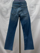 Load image into Gallery viewer, Women's Zara Jeans, 4

